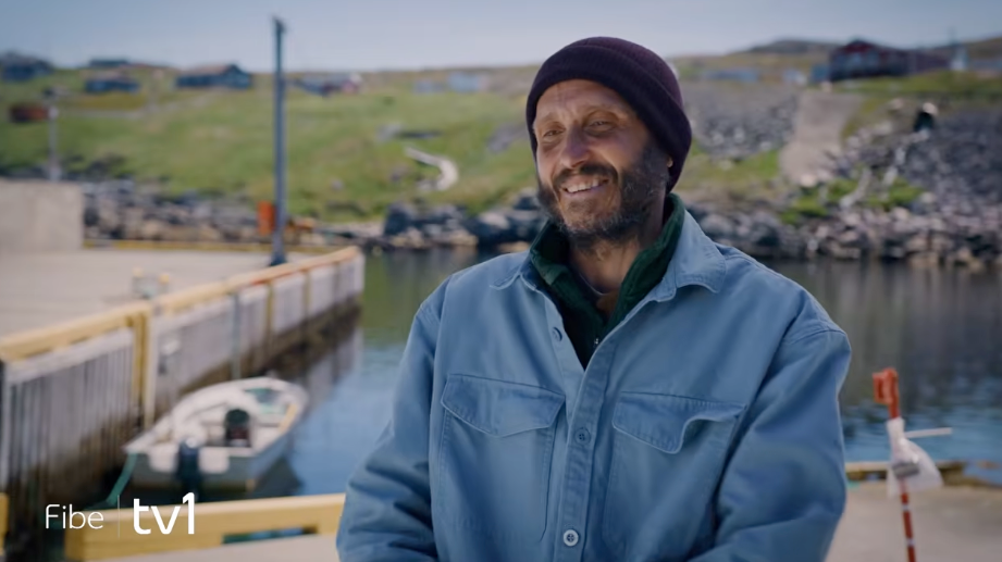 Flavours of the Tide: Harvesting Seaweed for Hot and Sour Soup